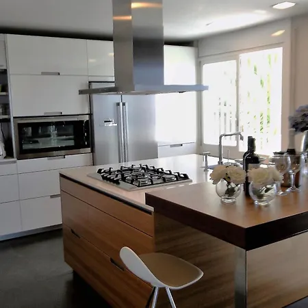 Villa Altavista Amazing View South Oriented Calm Area Ac 2 Minutes Drive And 18 Minutes Walk Sitges