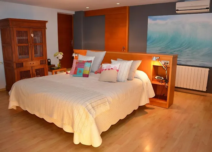 Altavista Amazing View South Oriented Calm Area Ac 2 Minutes Drive And 18 Minutes Walk Villa