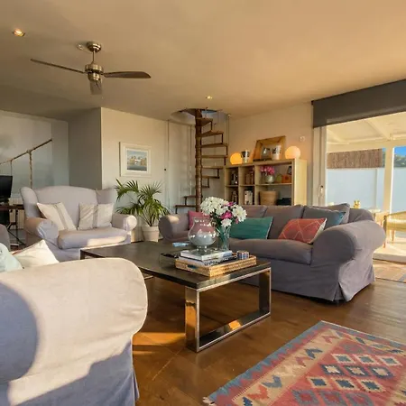 别墅 Altavista Amazing View South Oriented Calm Area Ac 2 Minutes Drive And 18 Minutes Walk