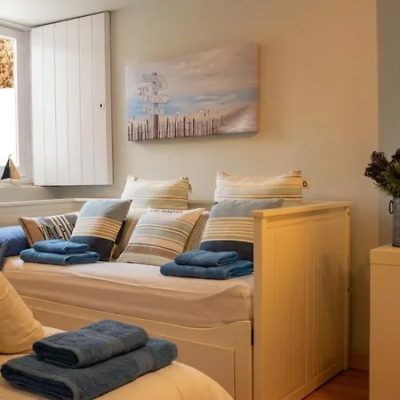 Villa Altavista Amazing View South Oriented Calm Area Ac 2 Minutes Drive And 18 Minutes Walk Sitges