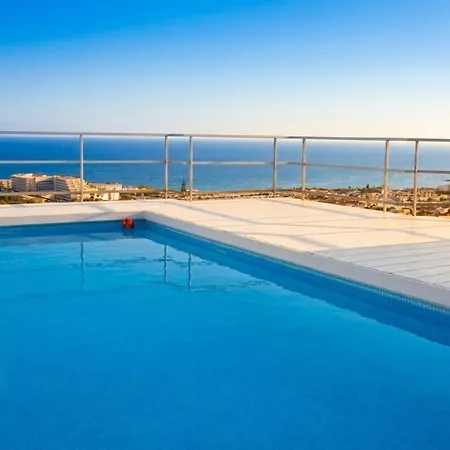 Altavista Amazing View South Oriented Calm Area Ac 2 Minutes Drive And 18 Minutes Walk Villa