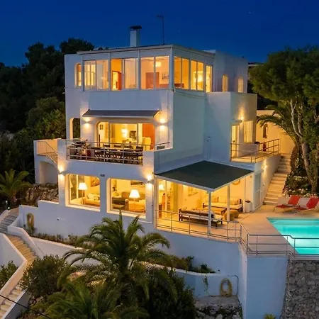 Vila Altavista Amazing View South Oriented Calm Area Ac 2 Minutes Drive And 18 Minutes Walk