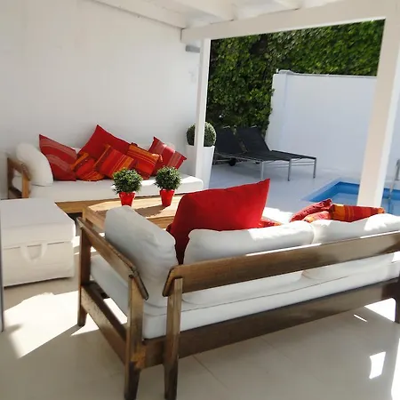 Altavista Amazing View South Oriented Calm Area Ac 2 Minutes Drive And 18 Minutes Walk Villa