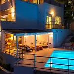 ヴィラ Altavista Amazing View South Oriented Calm Area Ac 2 Minutes Drive And 18 Minutes Walk *